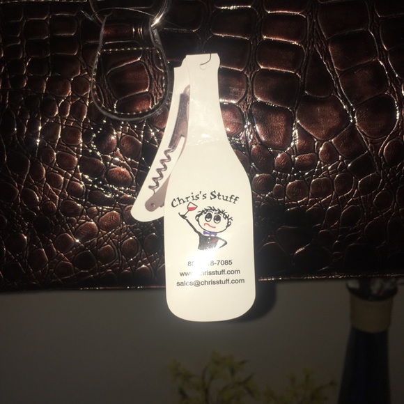 Wine Bottle Clutch - Insulated Purse - NWT - Picture 9 of 11